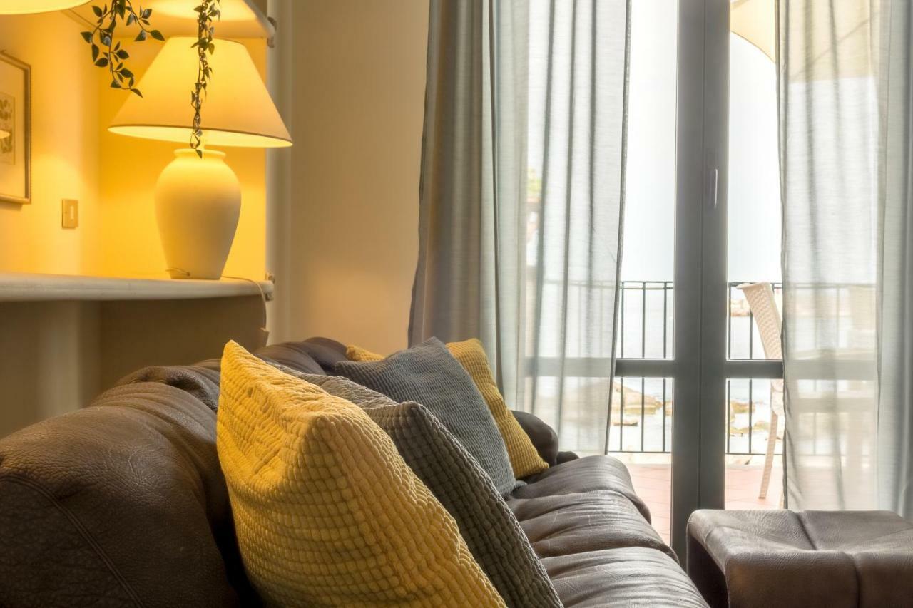 Les Suites - Apartments Рипосто Экстерьер фото