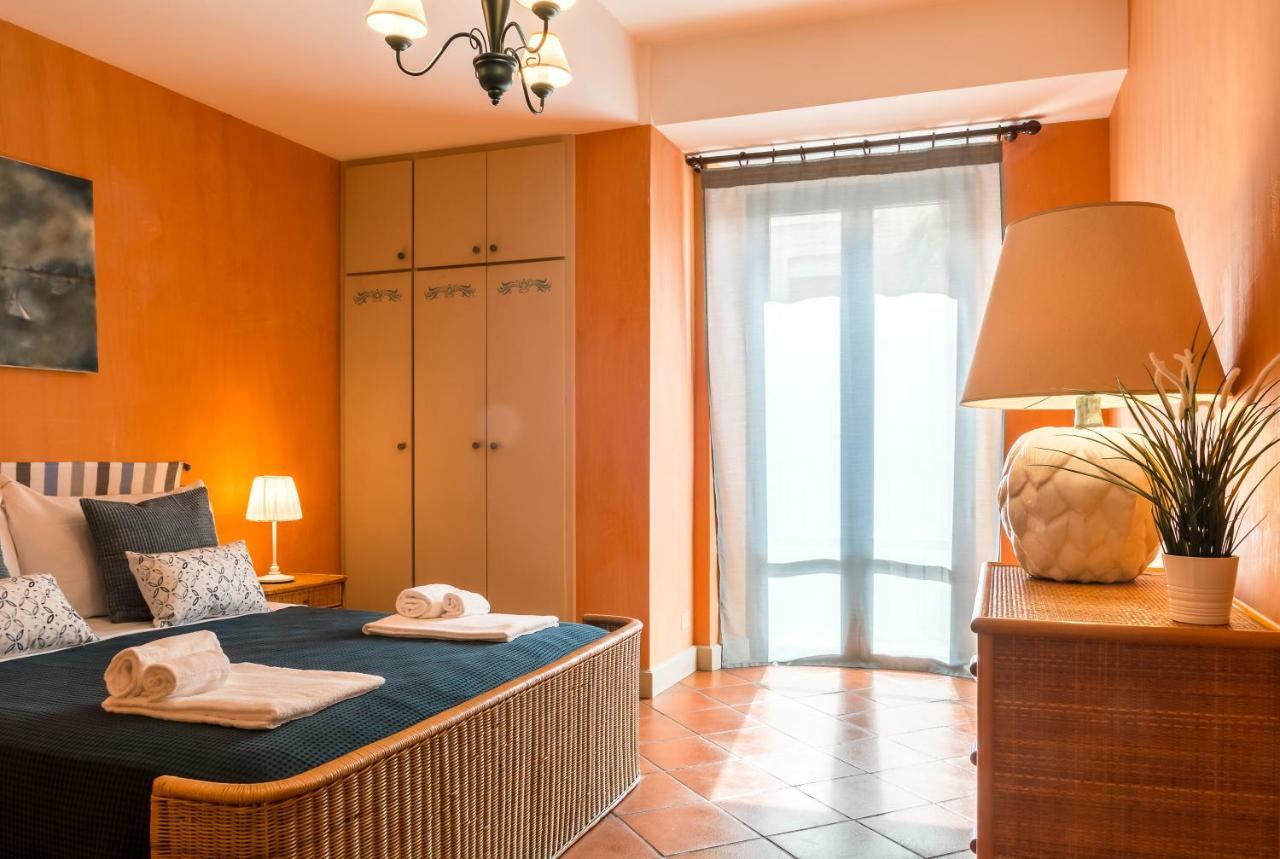 Les Suites - Apartments Рипосто Экстерьер фото