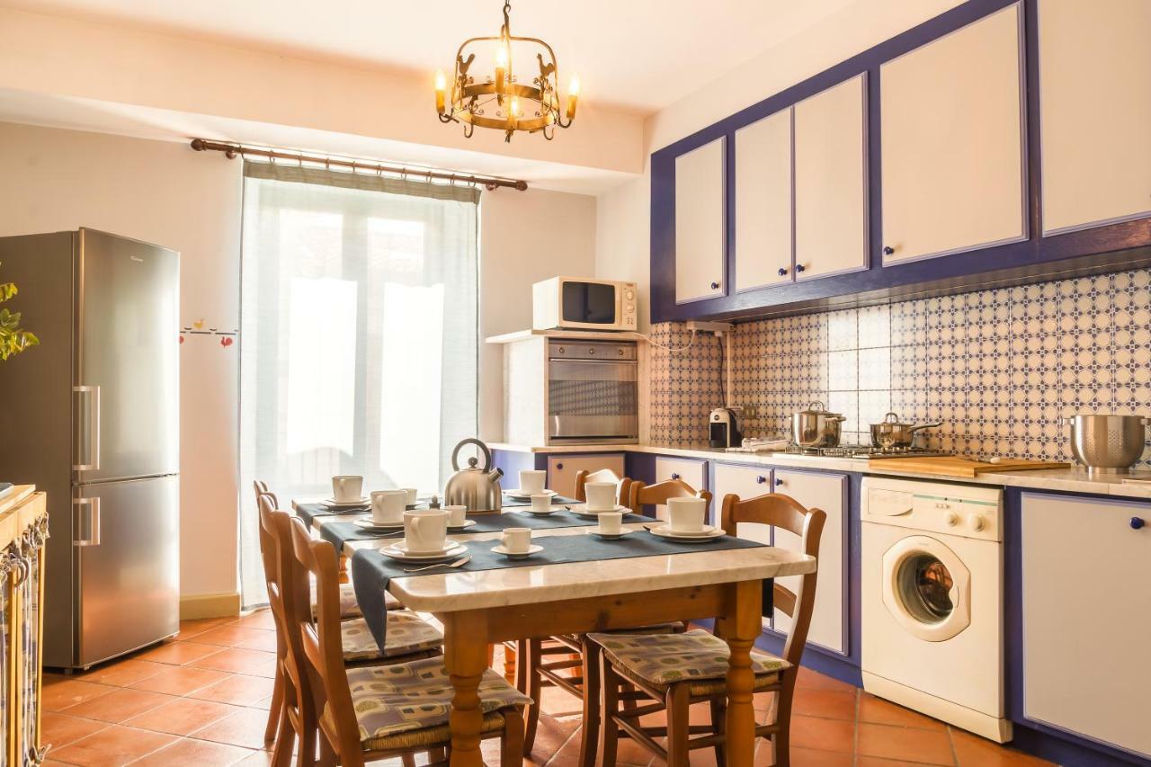 Les Suites - Apartments Рипосто Экстерьер фото