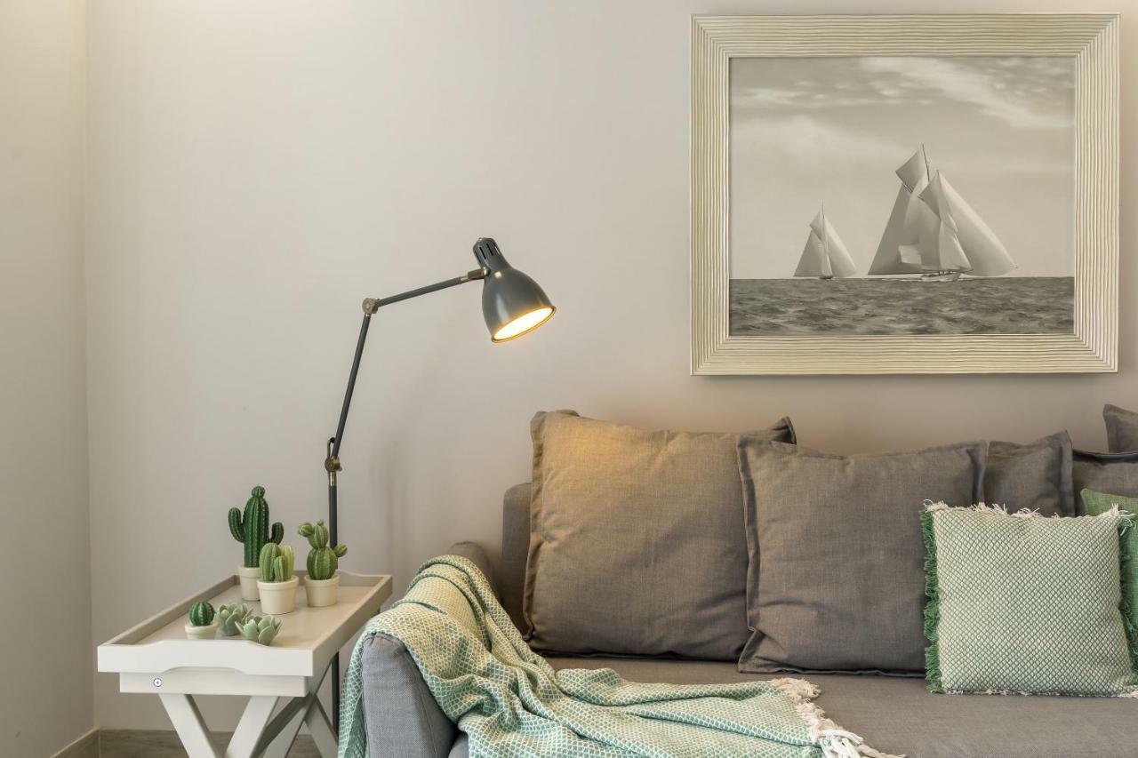 Les Suites - Apartments Рипосто Экстерьер фото